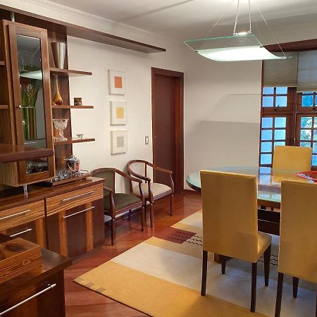 Apartamento Lindo E Aconchegante Em Capivari. Campos do Jordao Bagian luar foto